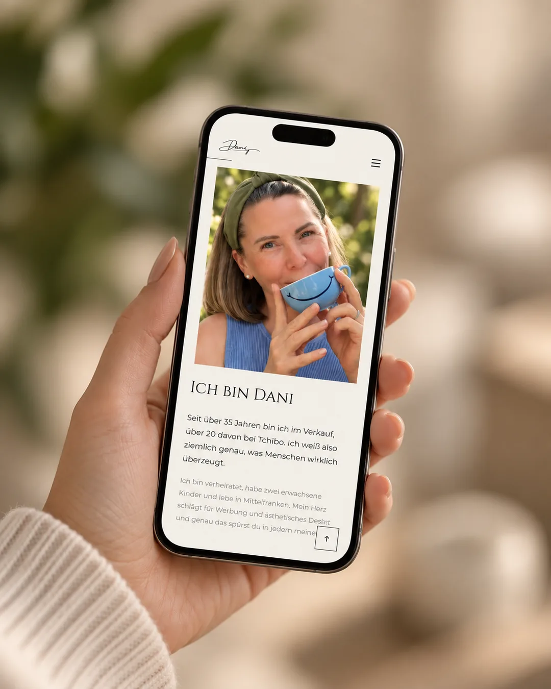 The website on a smartphone showing the “Ich bin Dani” section